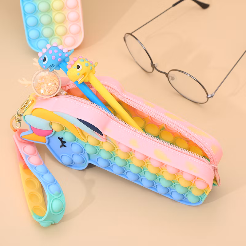 Wholesale DIY Unicorn Silicone Pen Bag Children Cute Stationery Features Pencil Cases