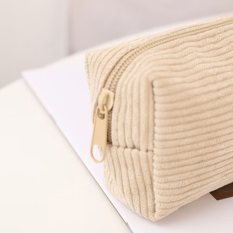 Hot Sell Zipper Fashion Triangle Pencil Bag Pencil Case for School & Office