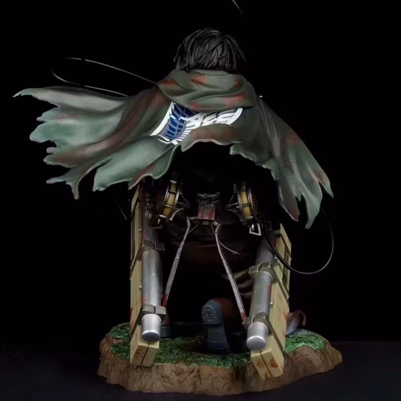 18cm Attack on Titan Battle Damage Levi Ackerman Battle Scene Classic Edition Anime Figure Cartoon-Character