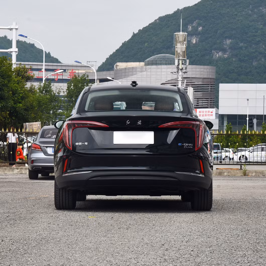 High Quality Used Hong Qi E-Qm5, Left-Hand Drive, 5 Seats Intelligent Bev, Front Drive, Medium Sedan Vehicle, Electric Car, Electric Vehicle, Hot Selling