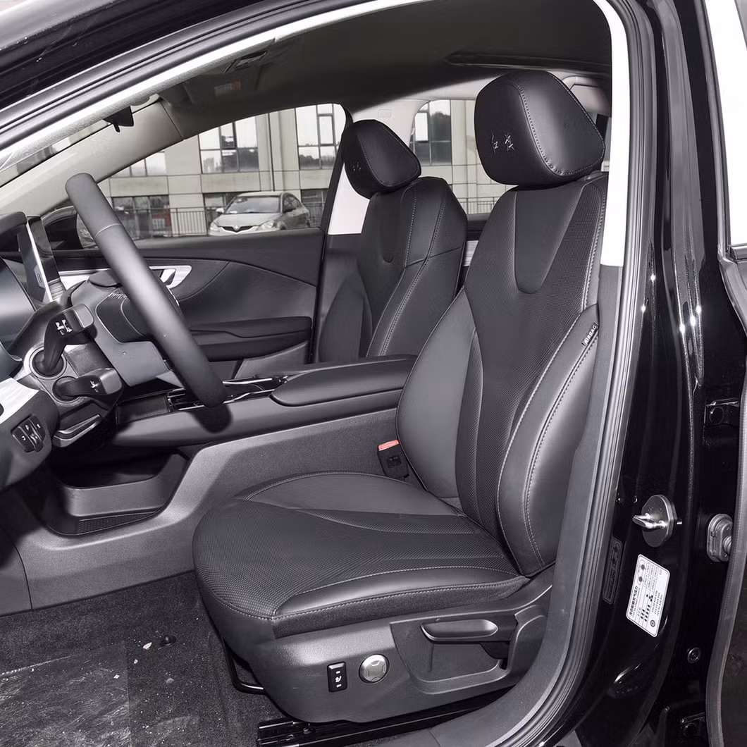 High Quality Used Hong Qi E-Qm5, Left-Hand Drive, 5 Seats Intelligent Bev, Front Drive, Medium Sedan Vehicle, Electric Car, Electric Vehicle, Hot Selling