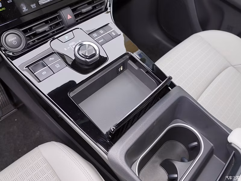 2024 FAW Toyota Bz4X 615km Long Range PRO Bz4 New Used Energy Car Hot Sale Electric Car