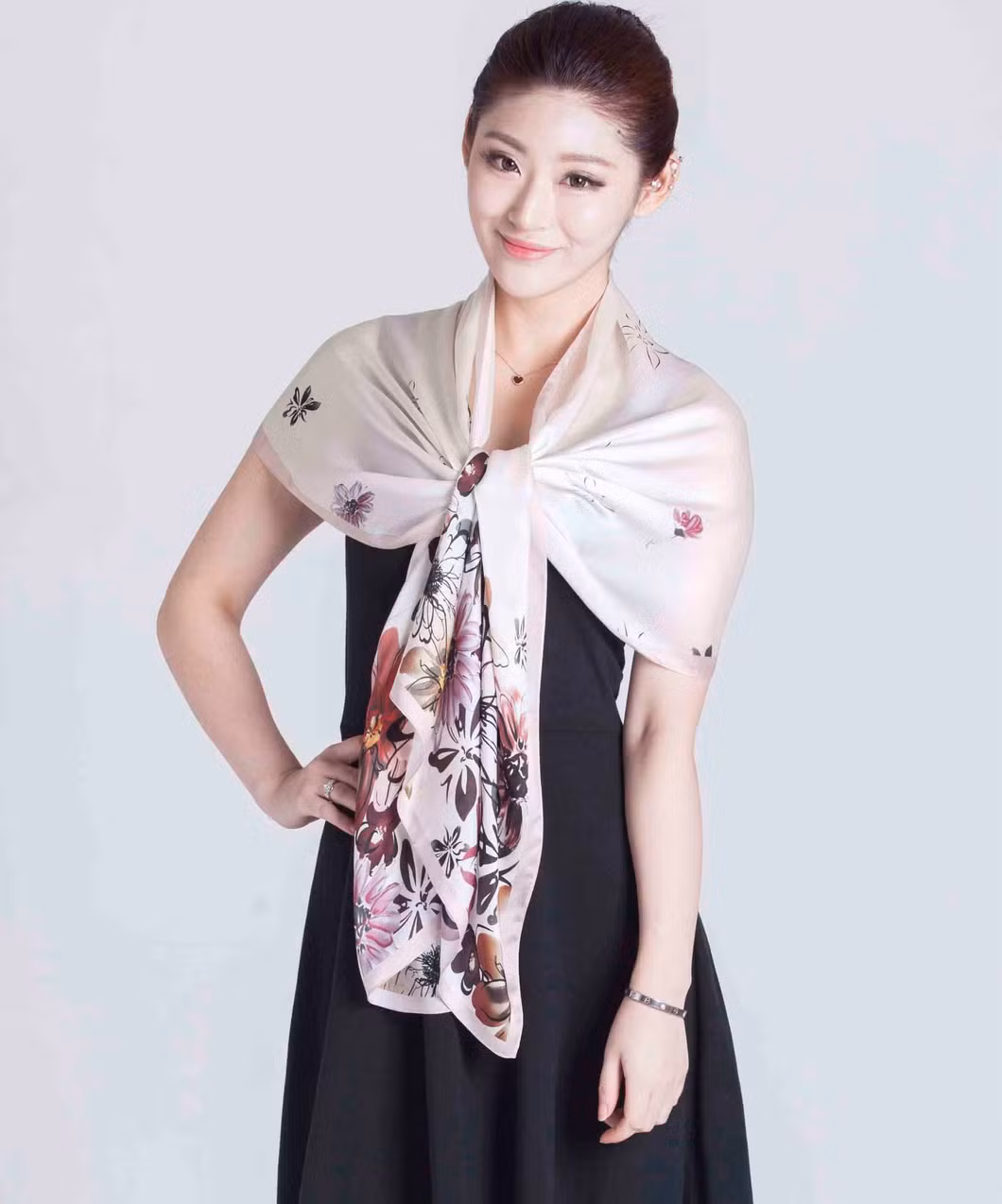 Wholesale Ladies Fashion Satin Silk Scarf Digital Printed Silk Apparel Accessories Scarves
