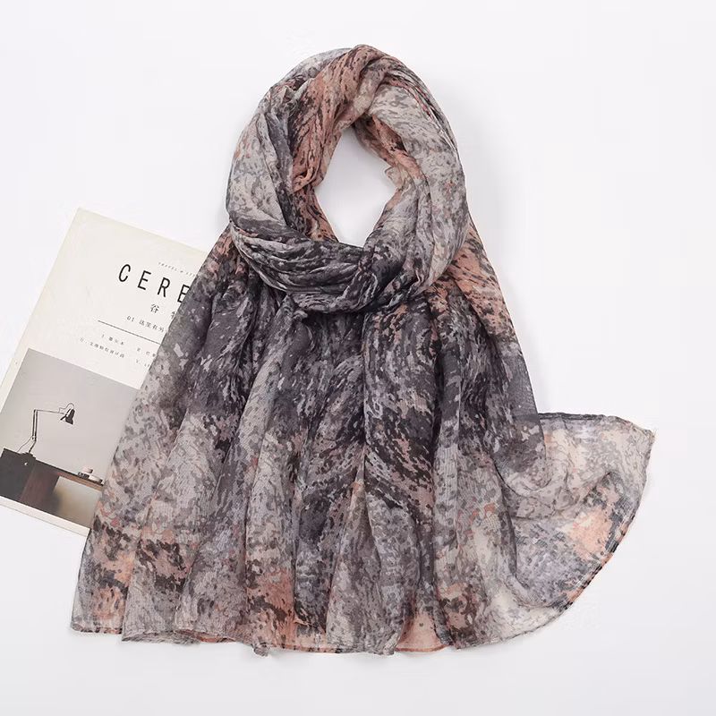 Hot Sell Beautiful Design Patterns Cotton Voile Hijab Square Scarf
