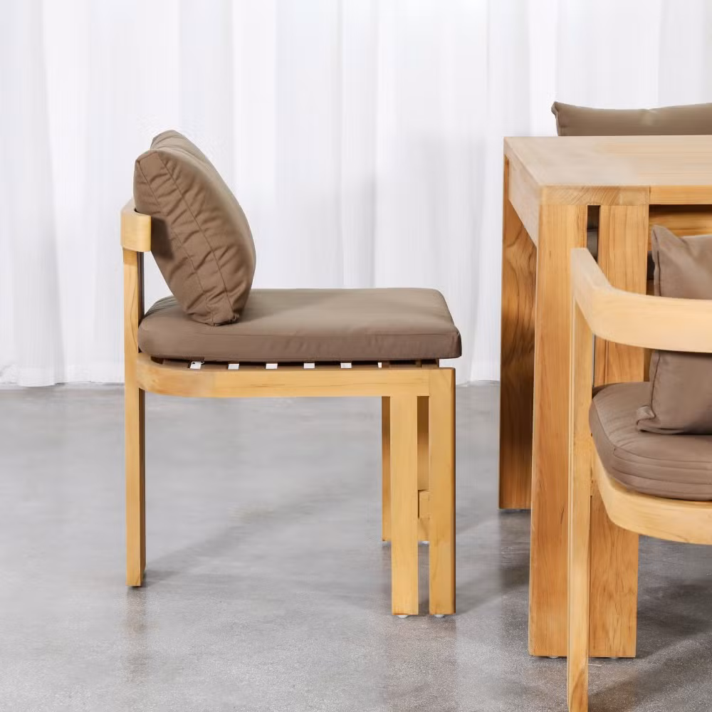 Tg Factory Price Wholesale Outdoor Dining Sets Garden Sets Teak Luxury Restaurant Hotel Home Wood Dining Table Furniture with Chairs Set