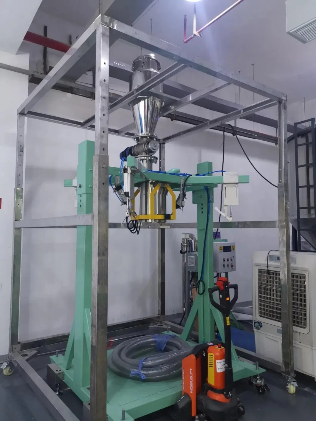 Fully Automatic Powdered Food Powder Manufacturer Powder Bucket Packaging Machine