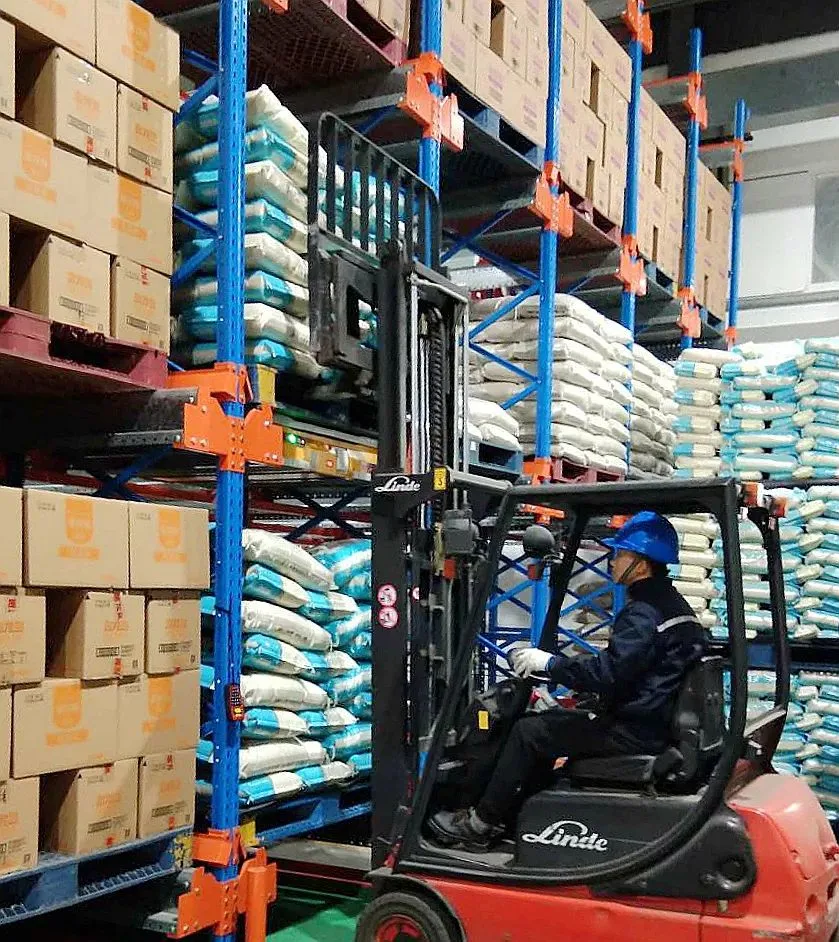 Warehouse Picking Robot for Warehouse Storage Solution