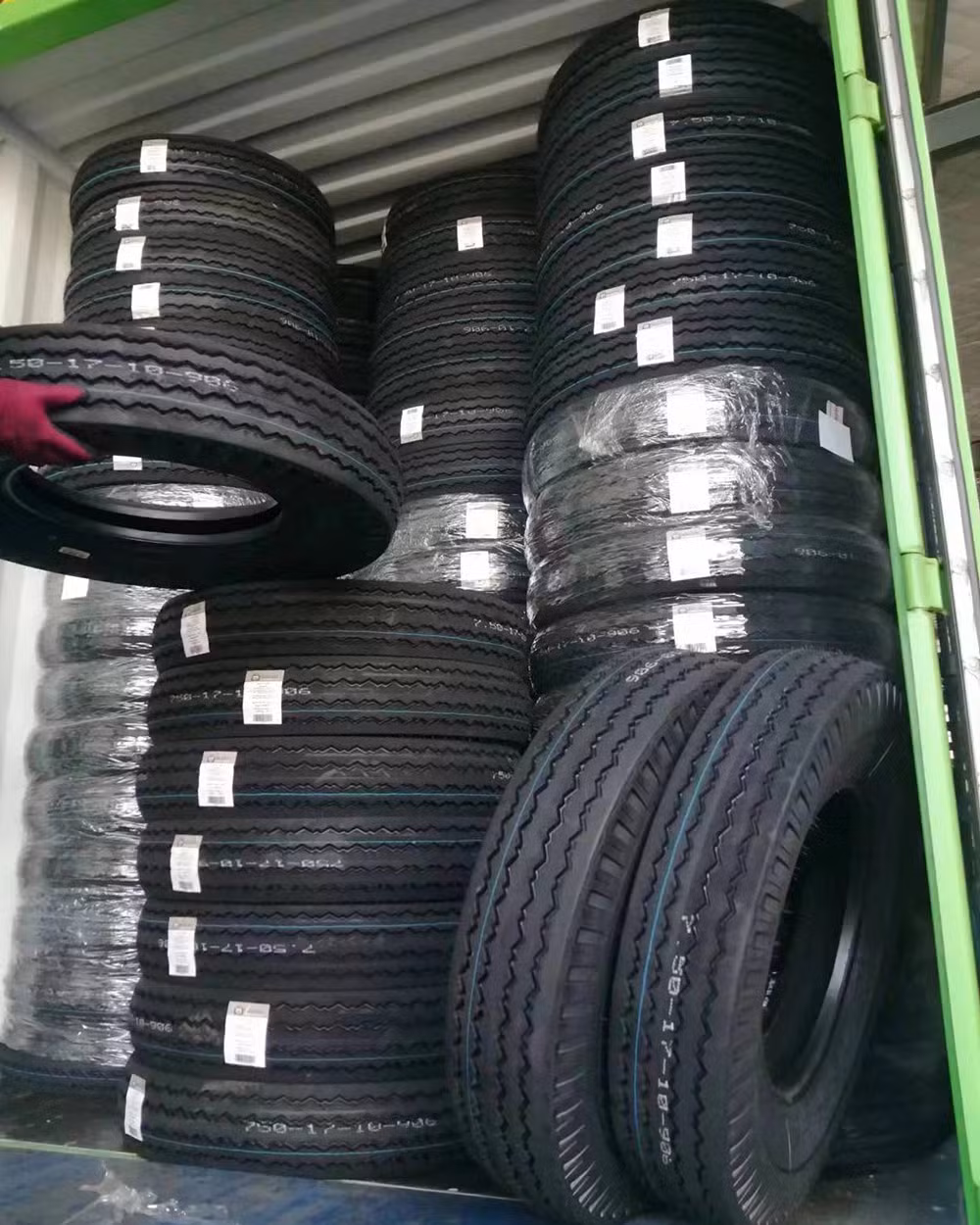 OTR Mining Solid Tire 23.5-25 for Loader and Ports Factory Direct Sells OTR Tires 17.5-25 Tires for Excavators with Cheap Price