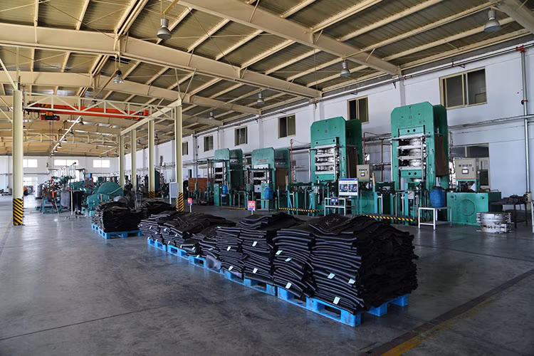 Manufacturer Directly Genie Aerial Lift Platform Boom Lift Z60/34 S65 Tire 38.5X14-20