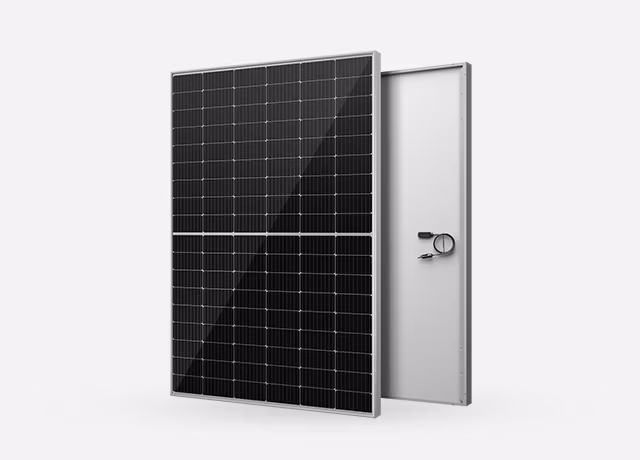 Jinko Black Frame Solar Panel 440W 545 Watt Mono Half Cut Mono
