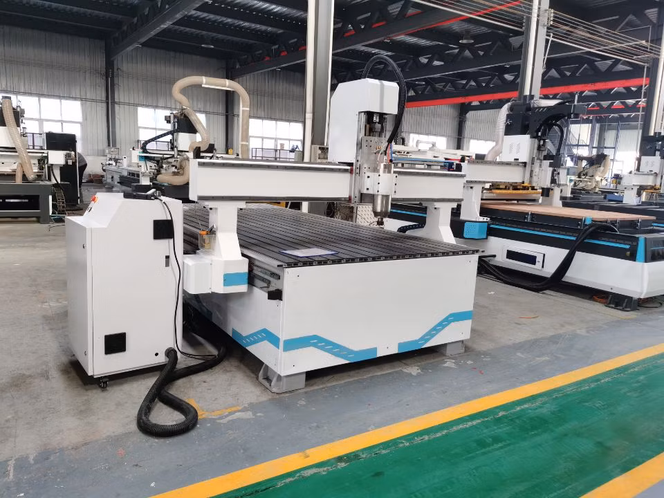 Wood MDF Furniture Industry CNC Engraving Cutting CNC Router for Sale