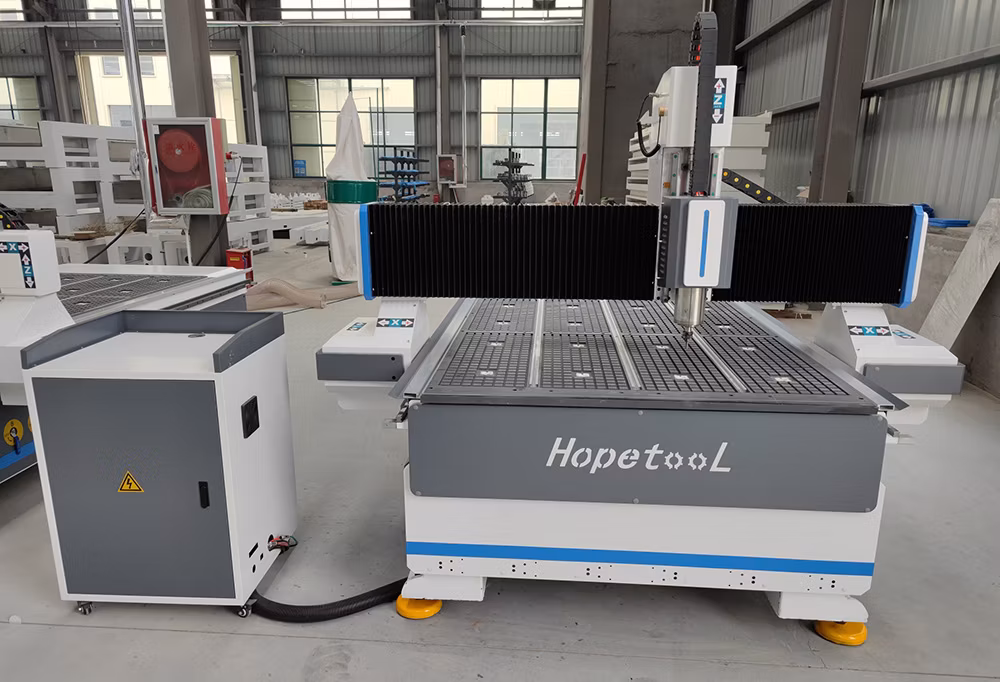 Factory Direct Sales, Hot Selling 1325 CNC Router Wood Machine for Door, Cupboard