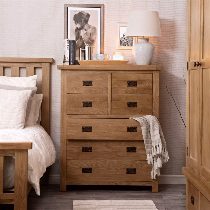 China Factory Natural Solid Oak 4 Over 3 Wooden Drawer Chest Rustic Living Room Bedroom Organizer Storage Cabinet Drawer of Chest