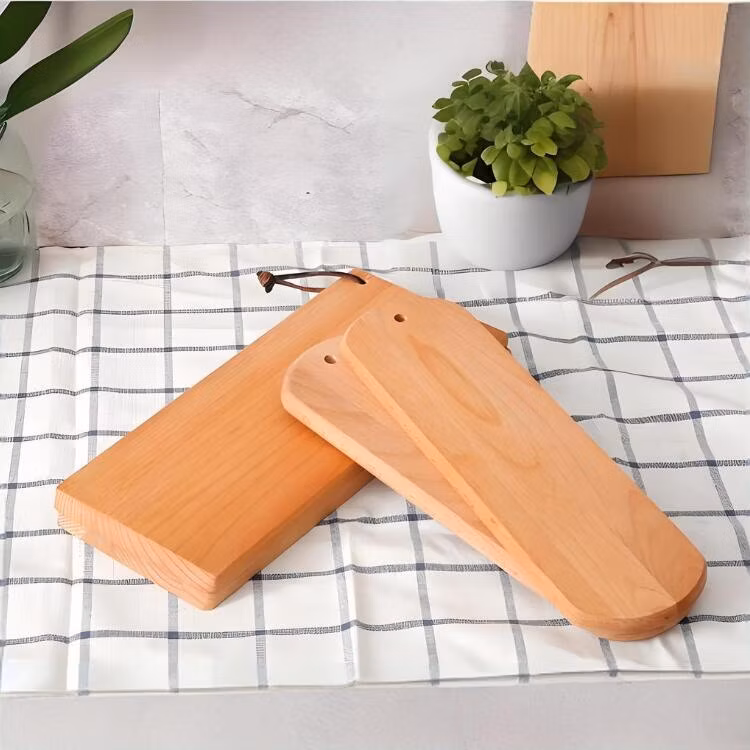 Customizable Beech Cutting Board with Pattern