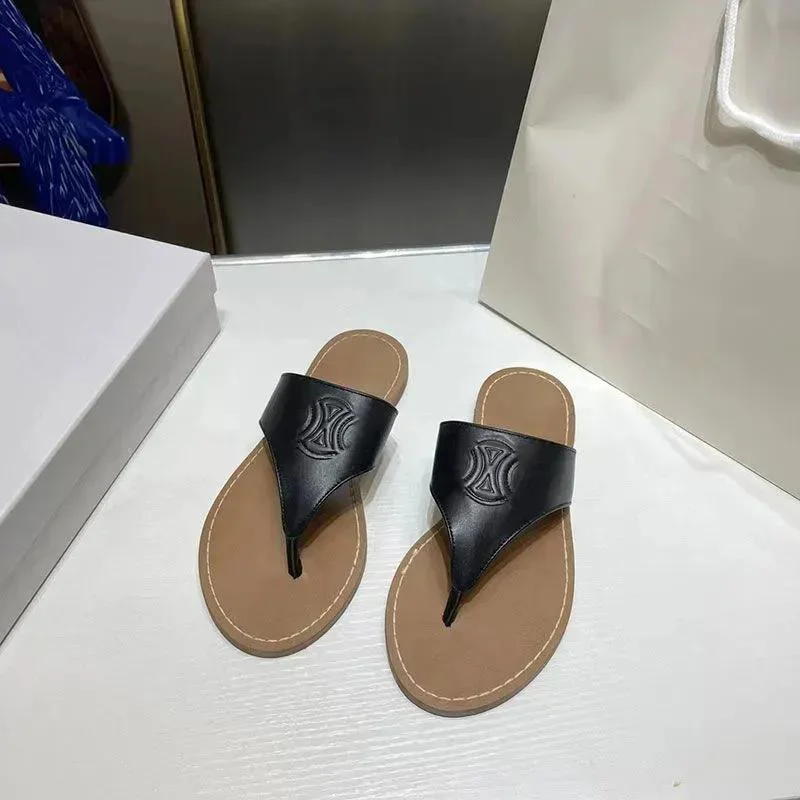 Designer Sandal Flip Fliops Woman Triom Phe Mules Slides Fashion Leather Flat Sandales Summer Beach Shohes Brown Rubber Sole White Black