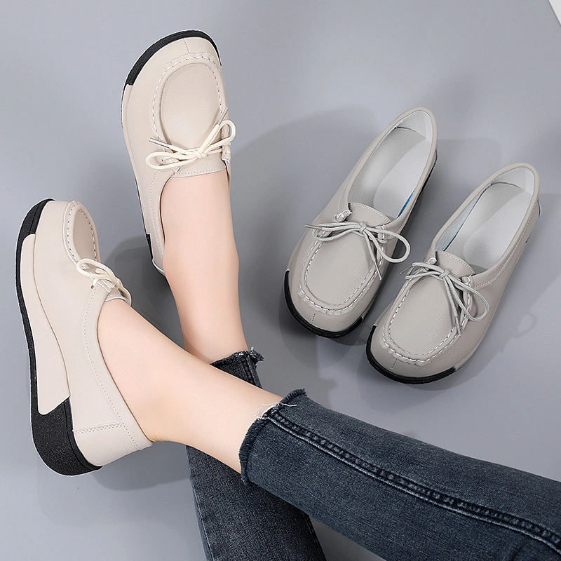 Casual Flat Shoes for Women with Elegance