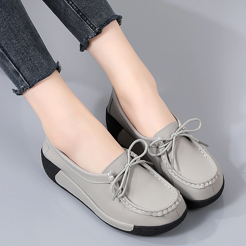 Casual Flat Shoes for Women with Elegance