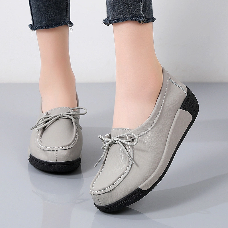 Casual Flat Shoes for Women with Elegance