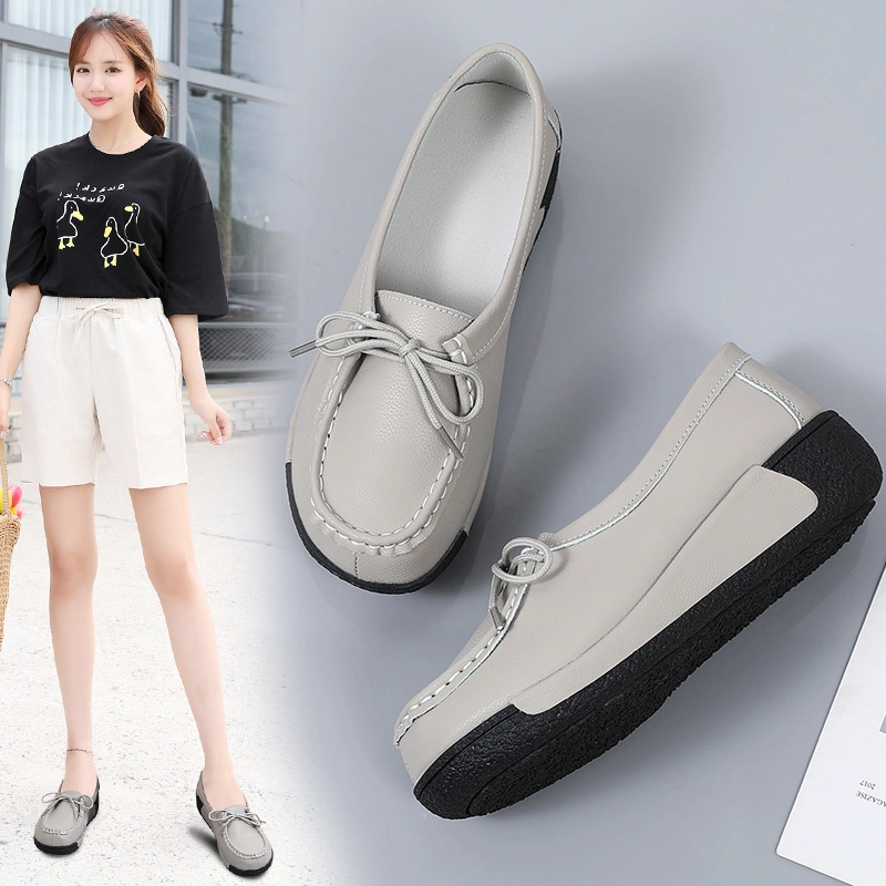 Casual Flat Shoes for Women with Elegance