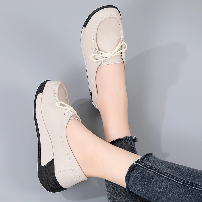 Casual Flat Shoes for Women with Elegance