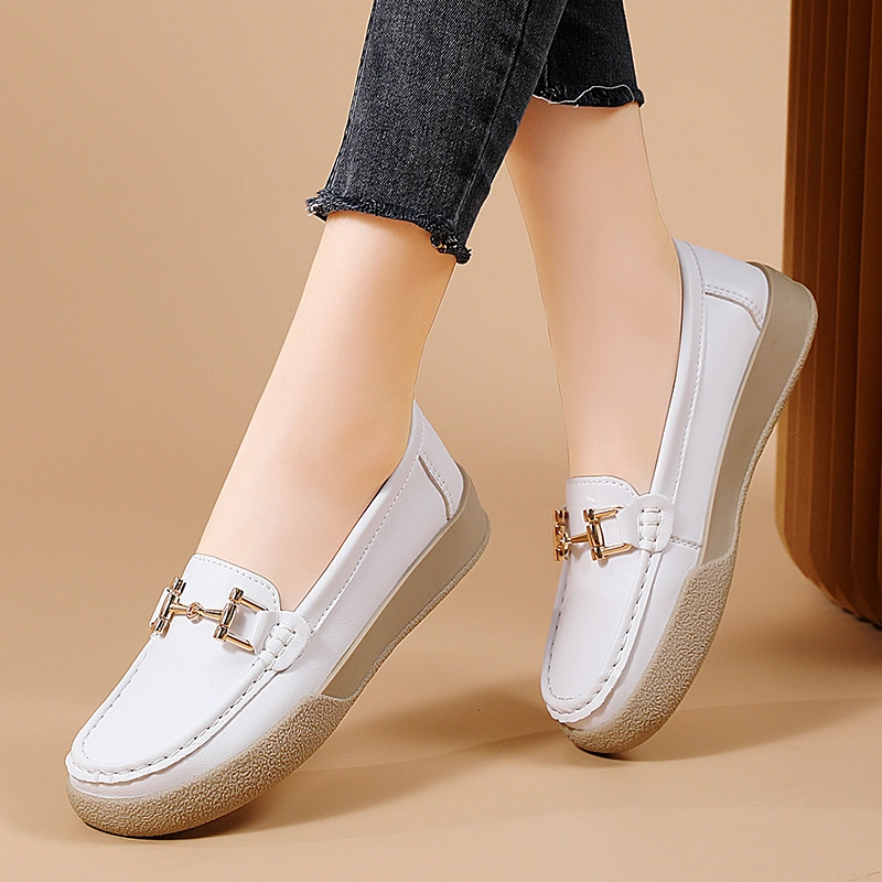 Luxury Women&prime;s Fashion Shoes with Breathable Design