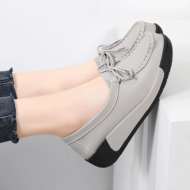 Casual Flat Shoes for Women with Elegance