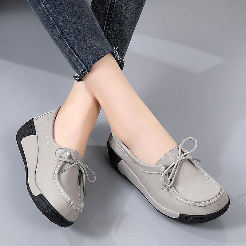 Casual Flat Shoes for Women with Elegance