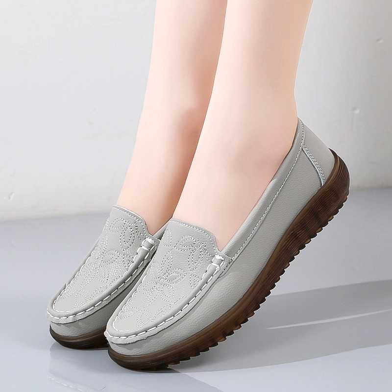 Fashionable Women&prime;s Casual Flats for Summer