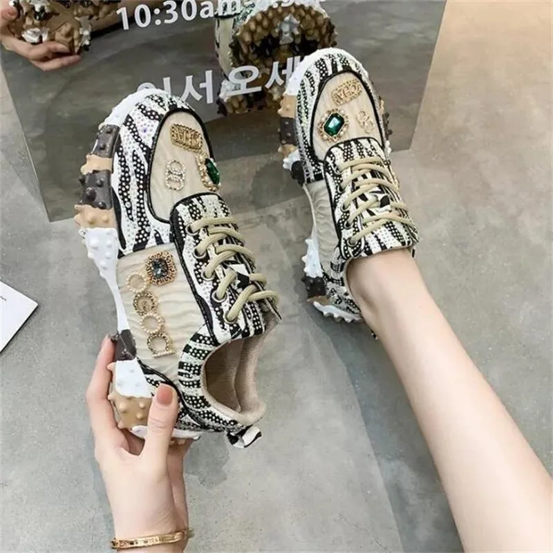 Hotsales 2023 New Style Autumn Woman Walking Shoes Fashion Sneakers Luxury Brand Platform Sports Casual Shoes Chunky Bowling Walking Shoes