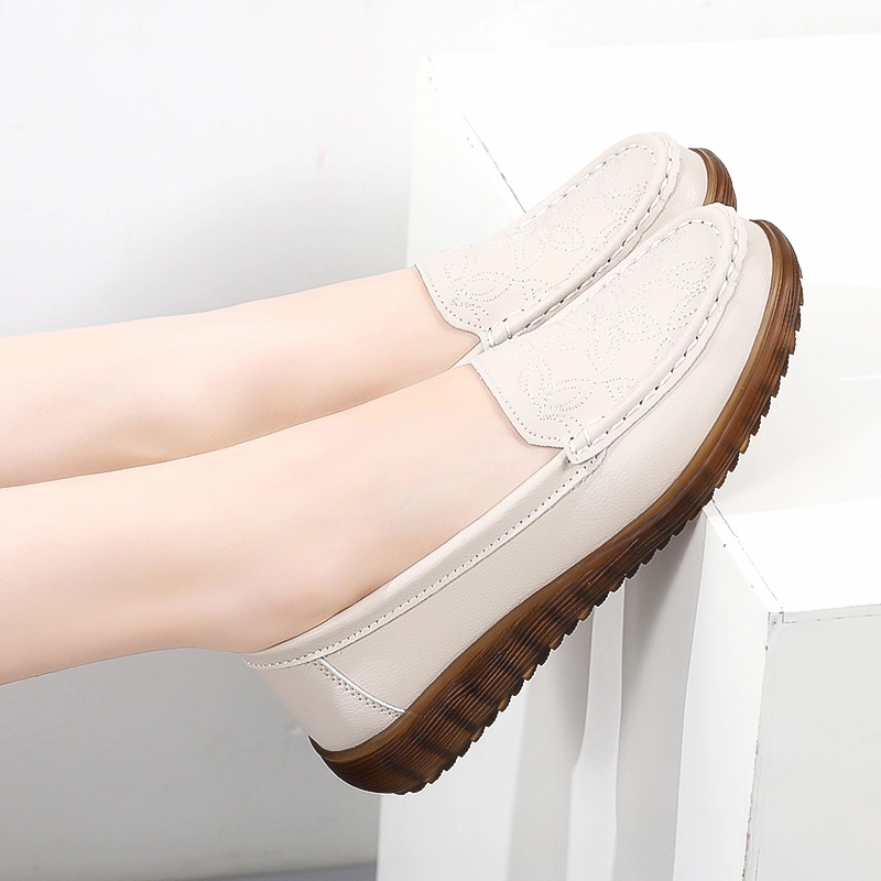 Fashionable Women&prime;s Casual Flats for Summer