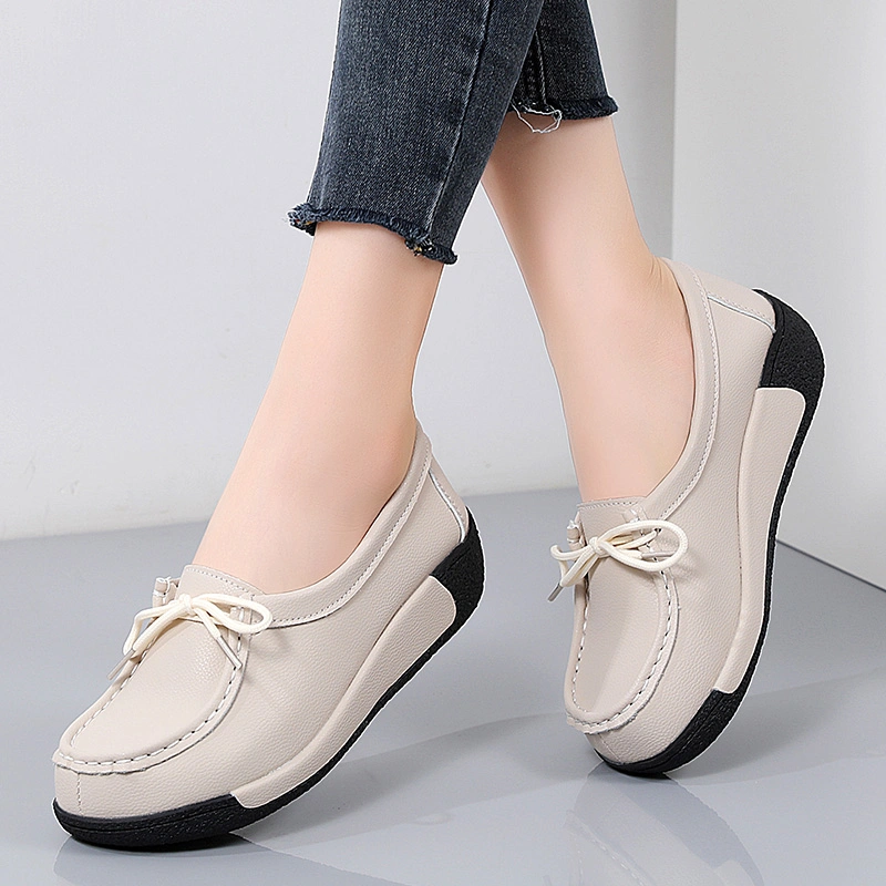 Casual Flat Shoes for Women with Elegance