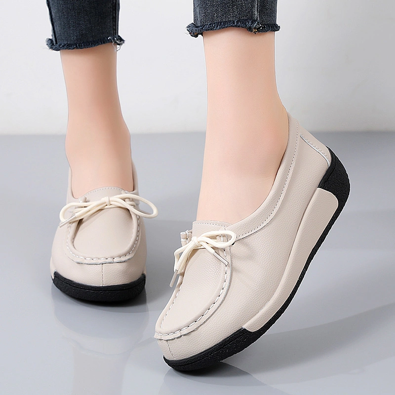 Casual Flat Shoes for Women with Elegance