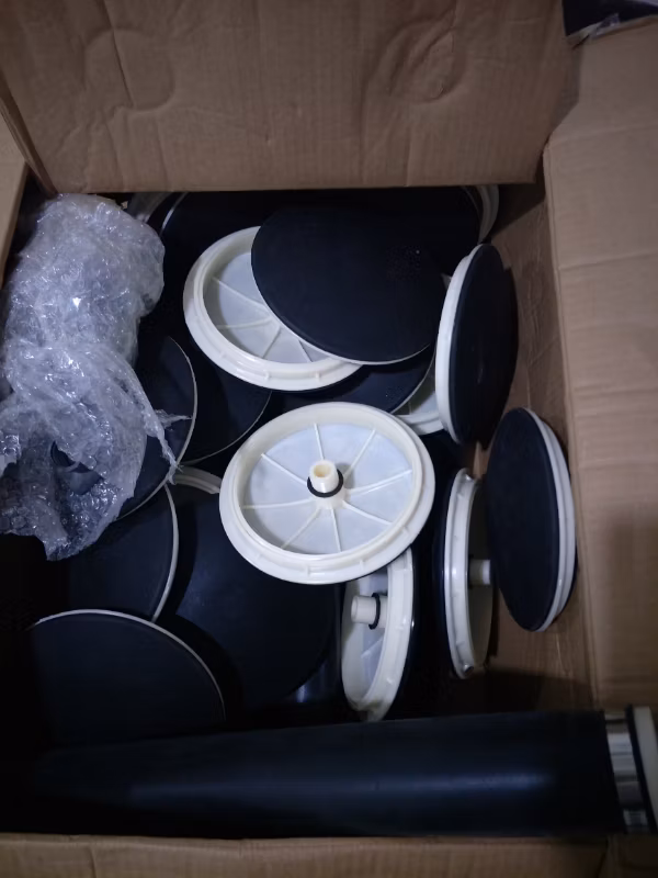 EPDM Membrane Aerator System 215mm 260mm 300mm Fine Bubble Disc Diffusers for Water Treatment Pond