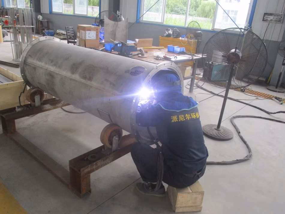2 Ton High Cencentration Ozone Water Machine for Water Treatment, Aquaculture, Sterilization, Semiconductor Industry