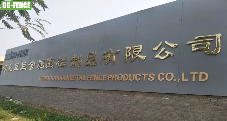 Small Hole Safety Garden Fence Anti Climb Security Fencing for Border Farm Factory Highway Railway Station