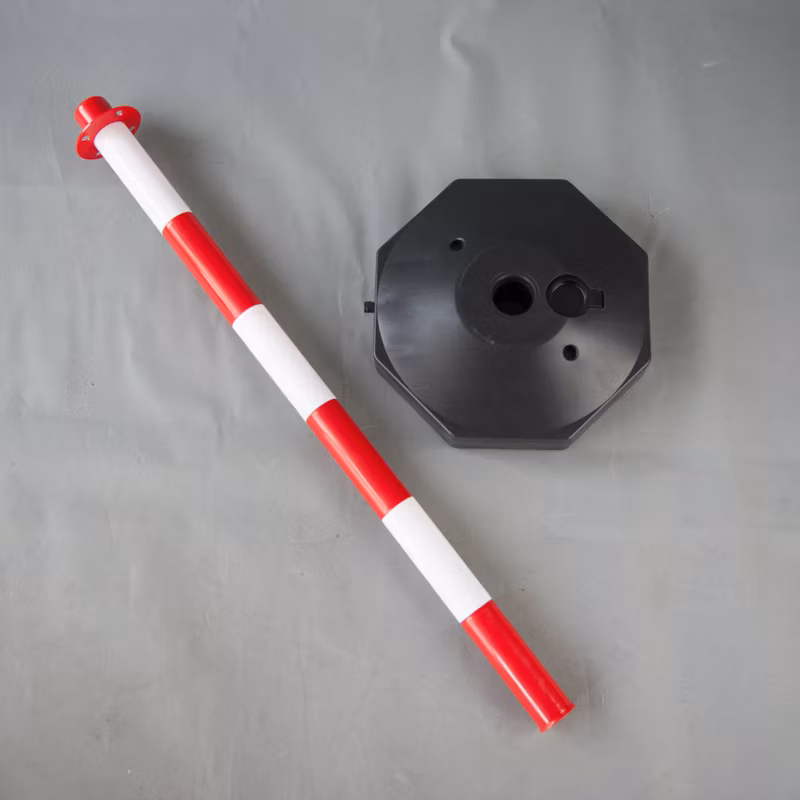 Durable Sand Water Filled Warning Post Delineator Traffic Barrier for Safety Crowd Control