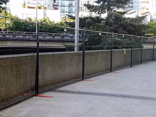 Gezhige Temporary Barricade Fence Canada 50 X 100 mm 75 X 150 mm Mesh Privacy Portable Fence China Suppliers Temporary Pool Fence for Sale