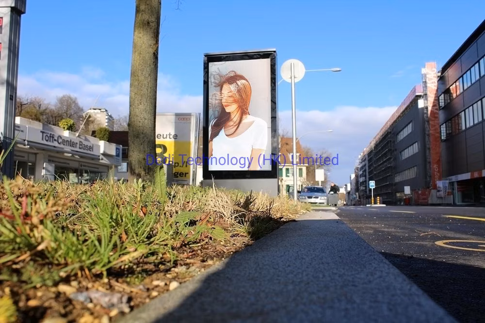 85′′ Outdoor 3000 Nit Interactive Touchscreen Digital Sign