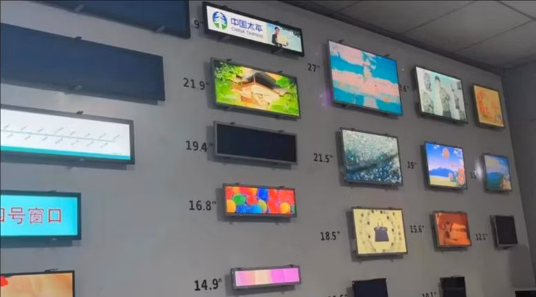 Customise Square 43 Inch Interactive Pcpa Touch Screen LCD Display Digital Kiosks with Optional Android and Windows OS