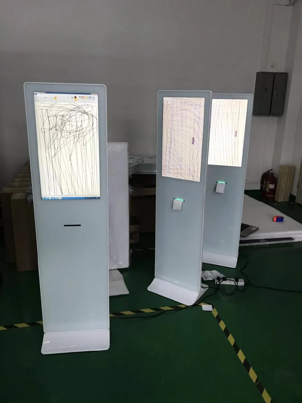 2019 New New Capacitive Screen LCD Android Interactive Multi Easy Touch Kiosk with Printer