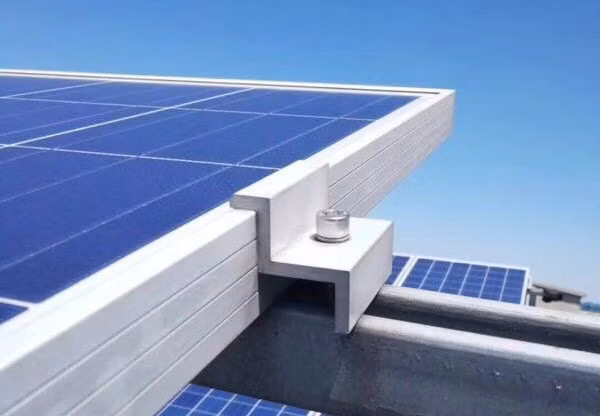 Full Package Fotovoltaic Three Phase 50kVA Hybrid Solar Energy Storage System 100kw