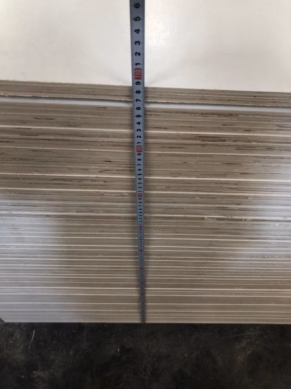 Consmos Different Colors Poplar Hardwood Core Melamine Laminated Plywood Board for Furniture