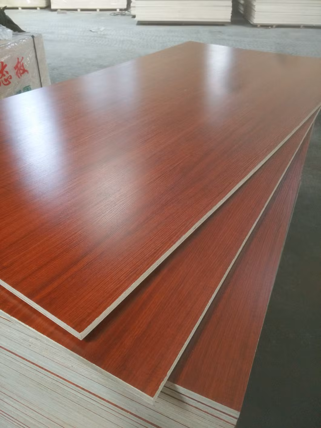 Consmos Different Colors Poplar Hardwood Core Melamine Laminated Plywood Board for Furniture