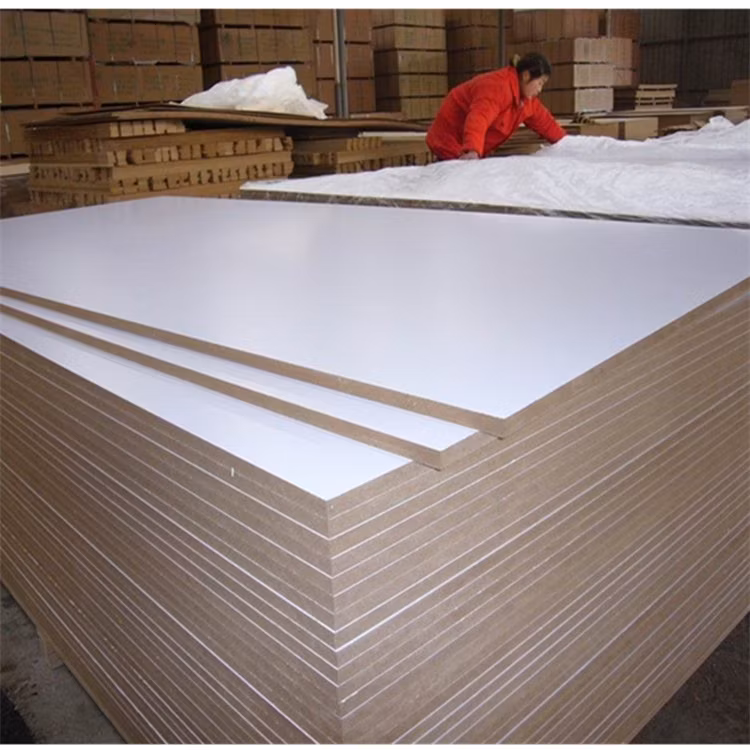 1220X2440 Melamine MDF Medium Density Fiberboard Competitive Price