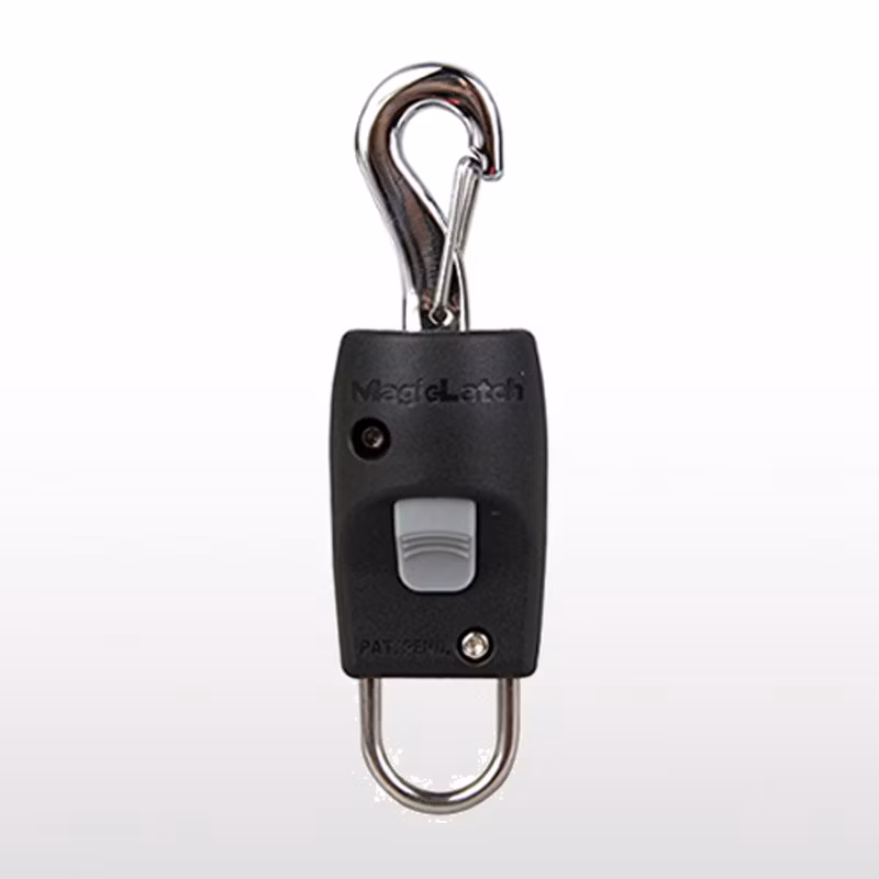 Magic Latch Magnetic Automatic Dog Leash Connector