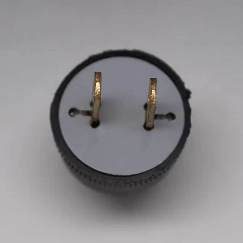 Black White Rubber Plastic 10A 250V 2pin Rewirable Male Electric Power Plug