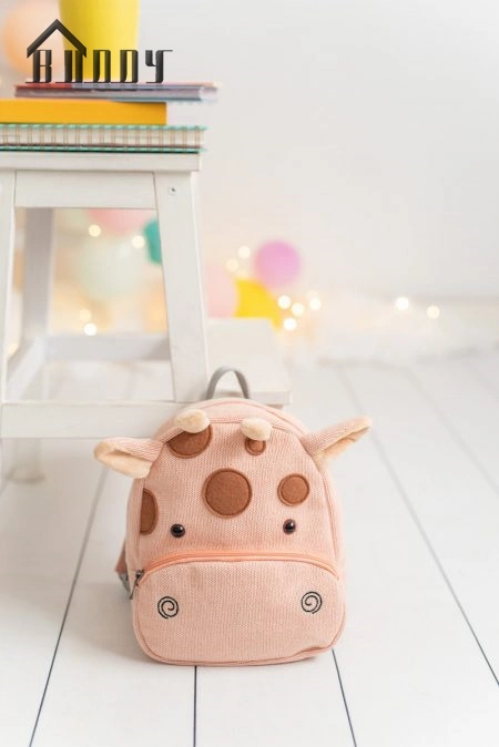 2022 Hot Sale 3D Giraffe Animal Design Children Backpack Custom Animal Mini Outdoor School Kid&prime; S Backpack Giraffe Toy and Bag