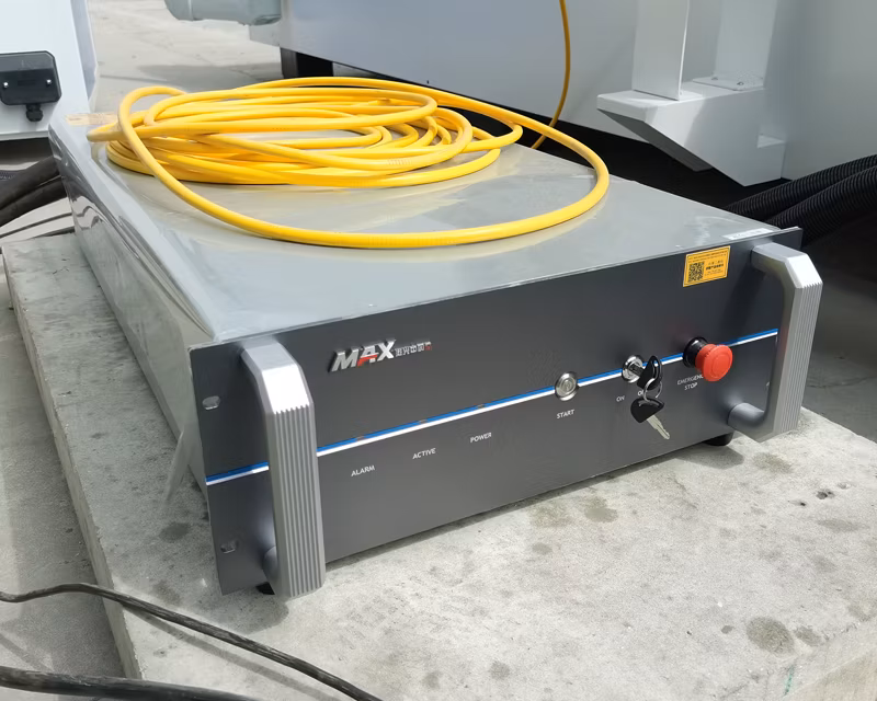 Manufacture Supplier Price CNC Fiber Laser Cutting Machine Made in China