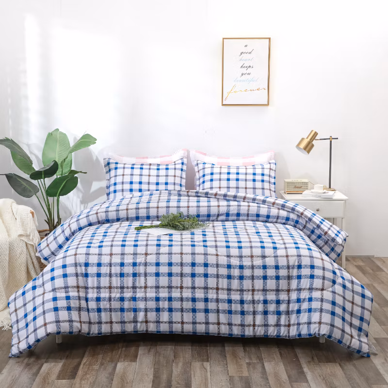 Luxurious Hotel Collection Microfiber Comforter for Ultimate Bedding Experience