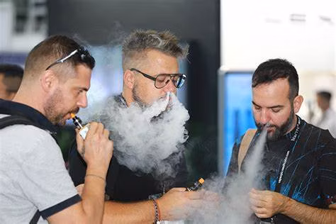 Bulk Price Juicy Disposable Vape Wholesale E-Cigarrettebest 2% Salt Nic Vapes